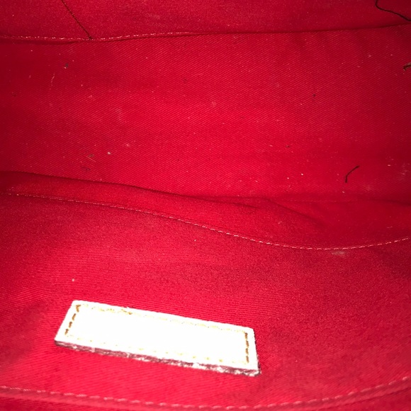 White Pebble Dooney Bag - Picture 4 of 6